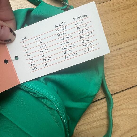 NEW Shapermint Women's M Swim Ruffled Bikini Top Green Bathing Suit Summer Beach - Picture 9 of 10